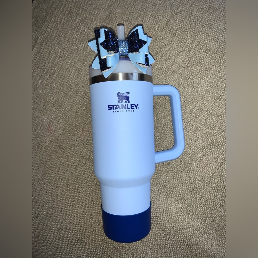 Stanley 40 Oz OG cornflower